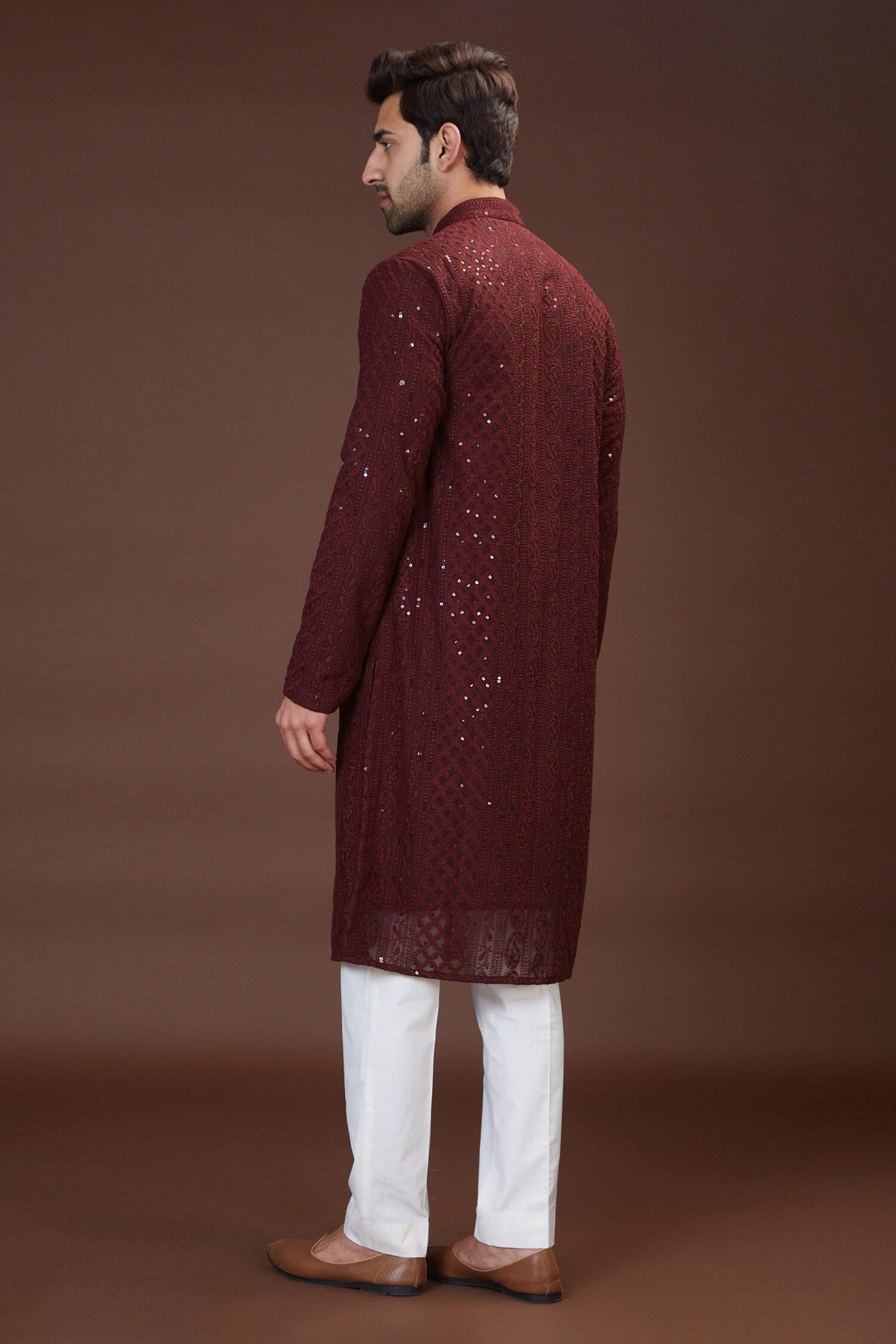 Men Maroon Paisley Chikankari Kurta