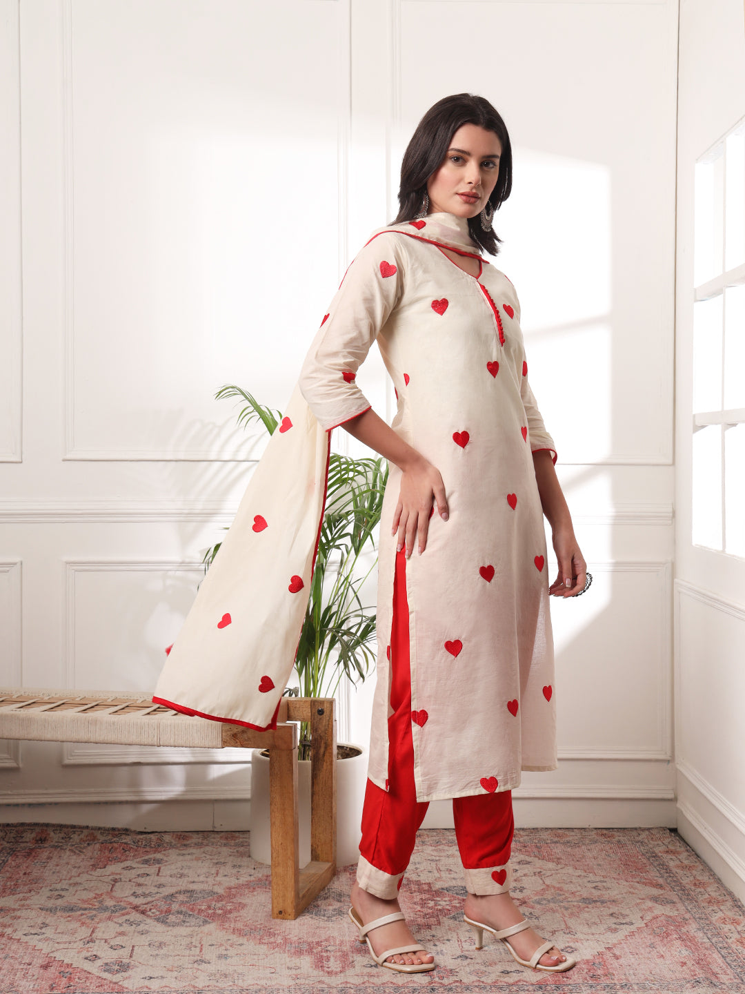 Heart Embroidered Thread Work Pure Cotton Kurta With Pyjamas & With Dupatta