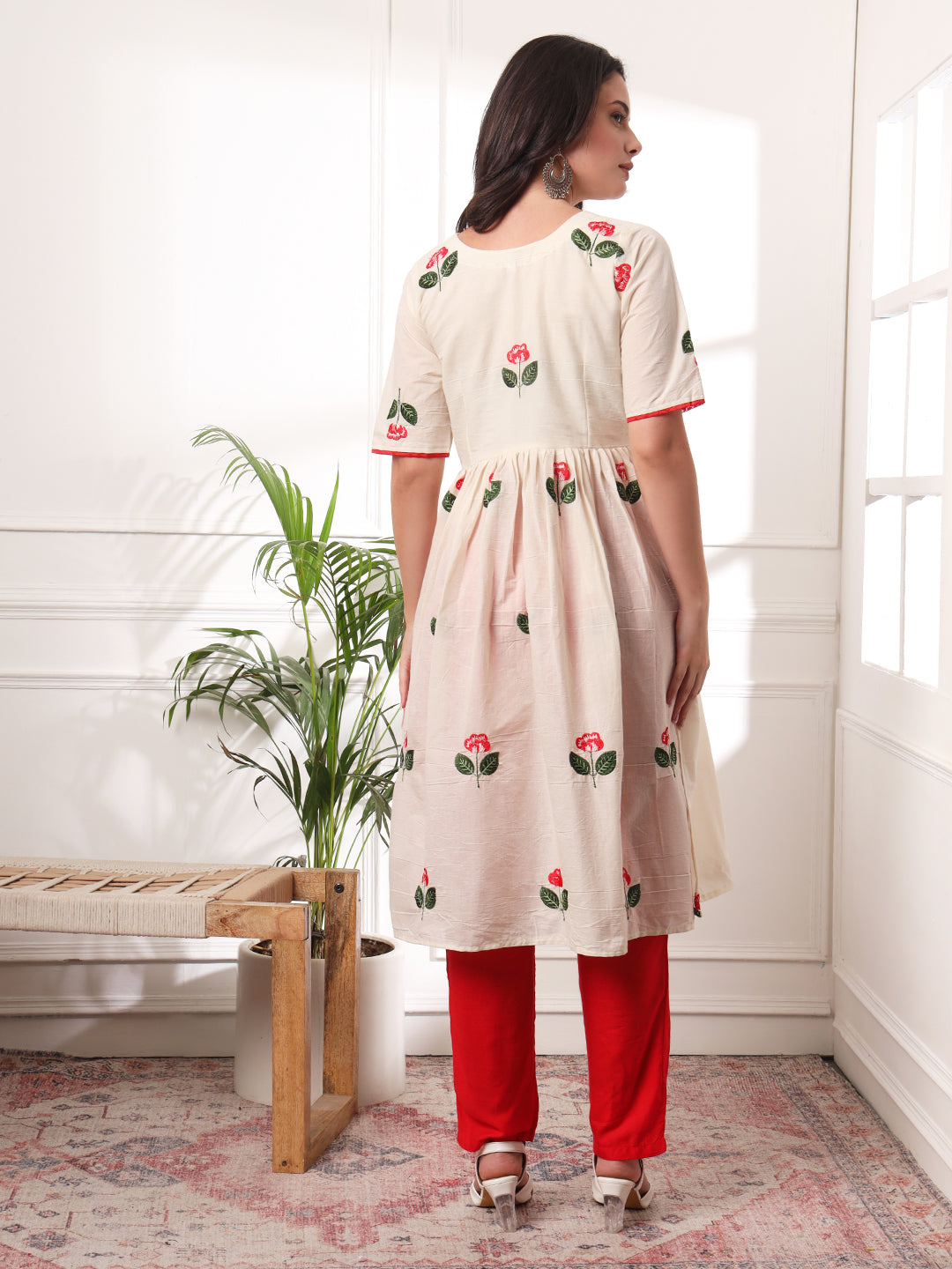 Elegant Alia-Cut Embroidered Flared Kurta With Pockets Pants