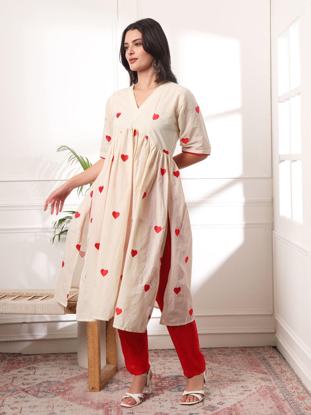 Red Heart Embrodiered Alia Cut Kurta With Pockets Pants