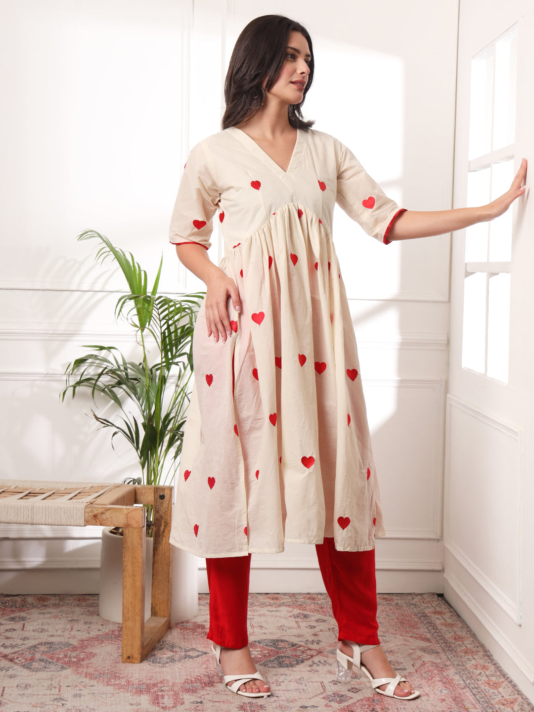 Red Heart Embrodiered Alia Cut Kurta With Pockets Pants