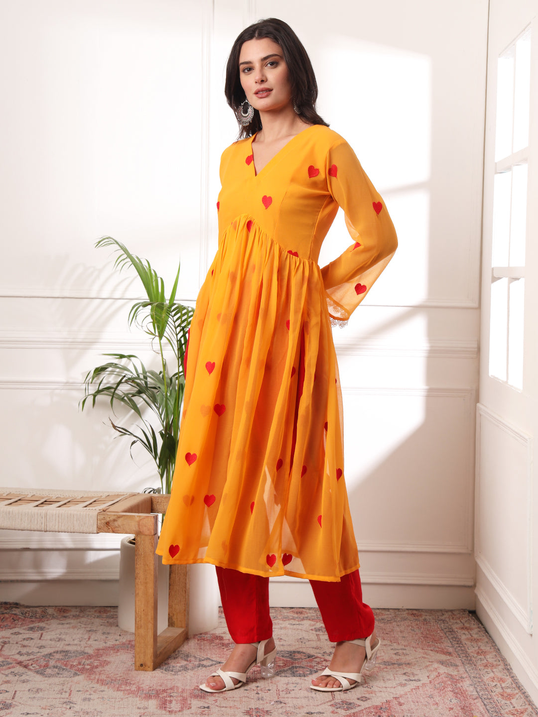 Georgette Embroiderd Alia Cut Flared Kurta With Pockets Pants