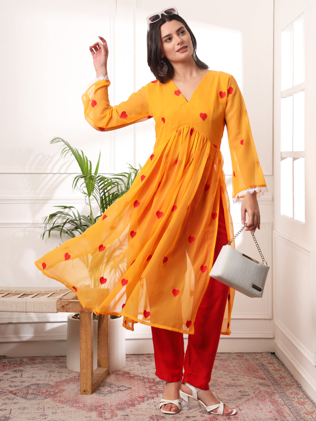 Georgette Embroiderd Alia Cut Flared Kurta With Pockets Pants